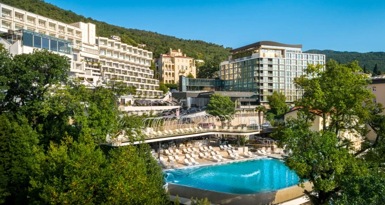 [Studeni u Opatiji] Hoteli Adriatic I**** i Adriatic II***: Provedite 3 dana u Opatiji bajnoj i uživajte u suvremenom luksuzu i neposrednoj blizini mora!