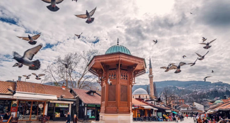 [DAN ŽENA] Sarajevo i Jajce - Romantični vikend uz 1 noćenje za 1 osobu!