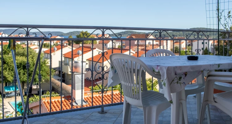 [Vodice] Pansion Bonaca***: Lipanjski odmor u Srimi!