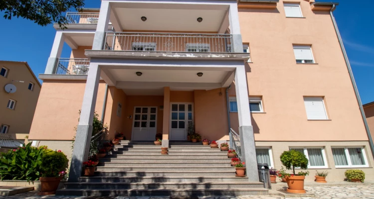 [Vodice] Pansion Bonaca***: Lipanjski odmor u Srimi!