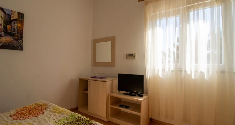 [Vodice] Pansion Bonaca***: Lipanjski odmor u Srimi!