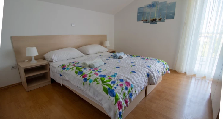 [Vodice] Pansion Bonaca***: Lipanjski odmor u Srimi!