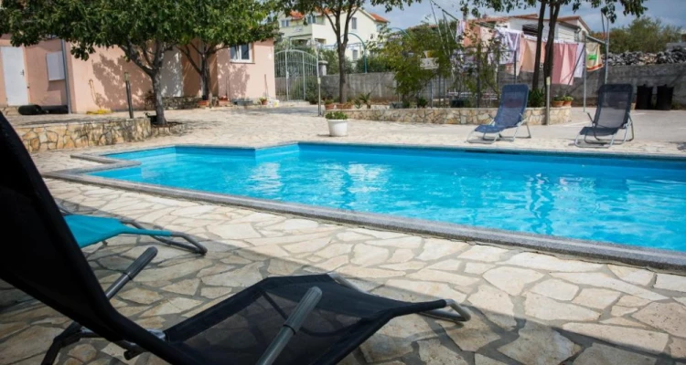 [Vodice] Pansion Bonaca***: Lipanjski odmor u Srimi!